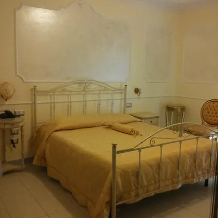 Отель Punto Ночи