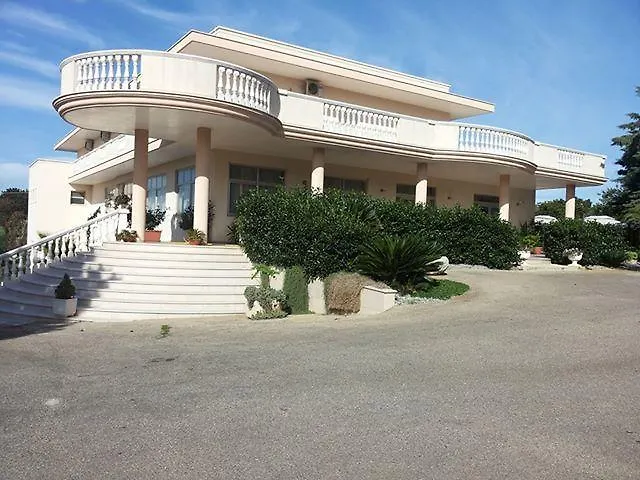 מלון Punto נוצ'י